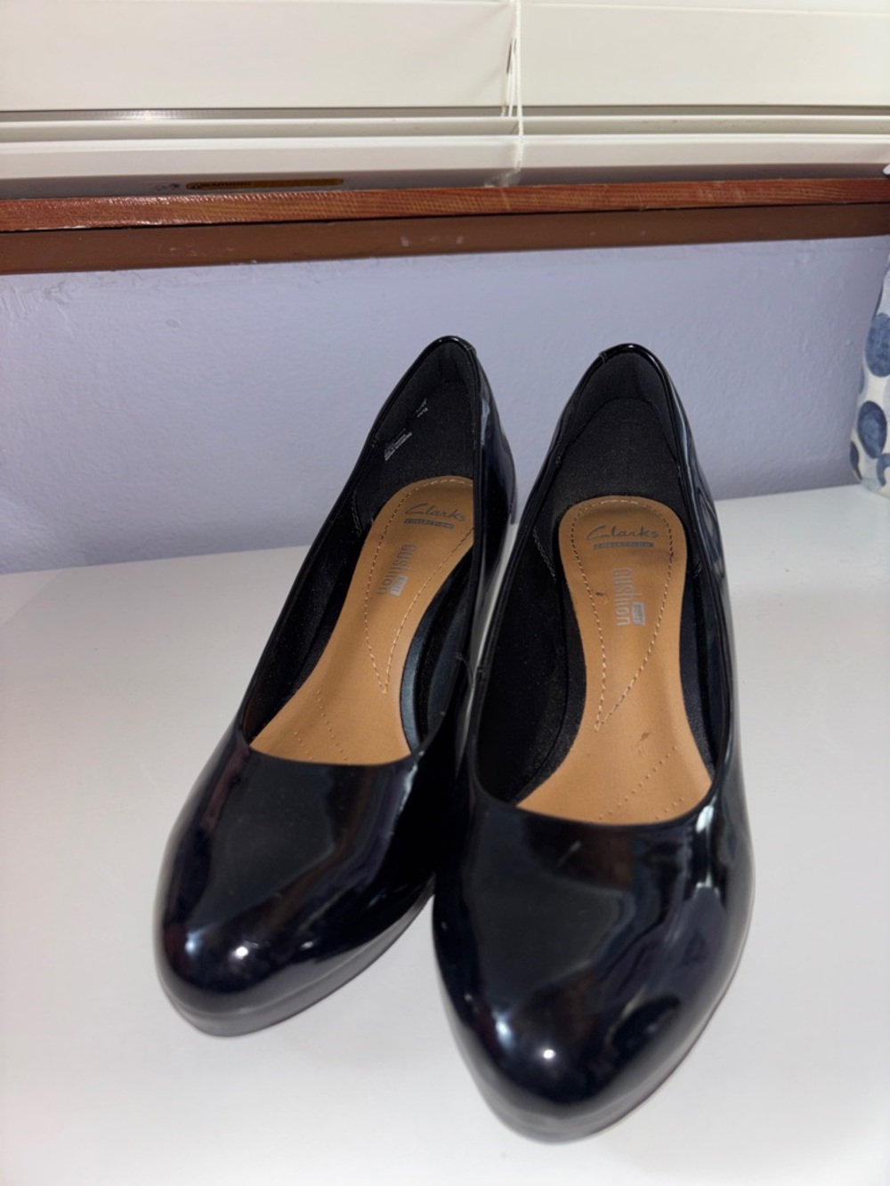 Clarks Women's Black Patent Round-Toe Wedge Flats